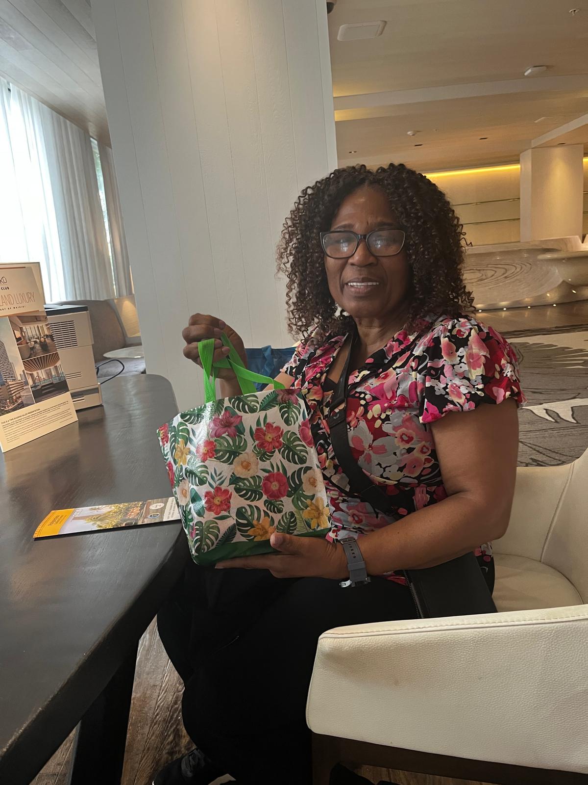 Hawaii — Hotel lobby